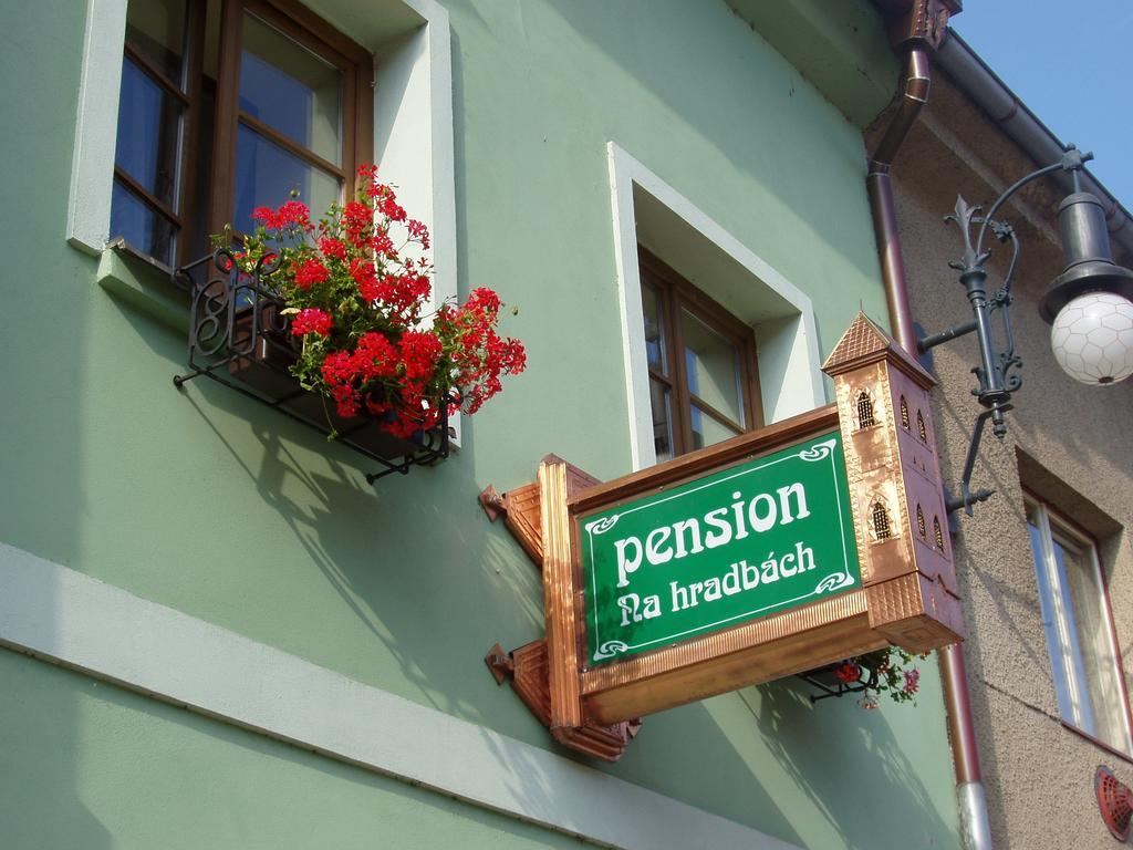 Penzion Na Hradbach 로우니 외부 사진